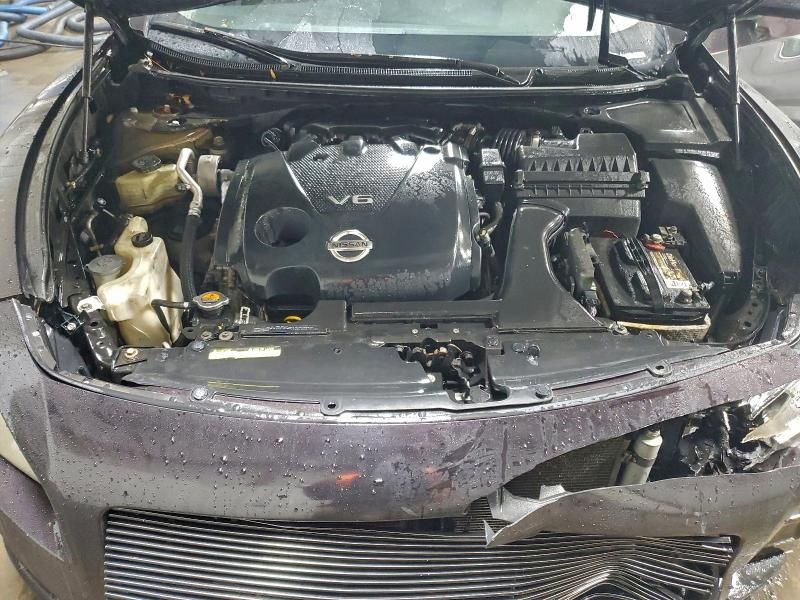 2014 Nissan Maxima s