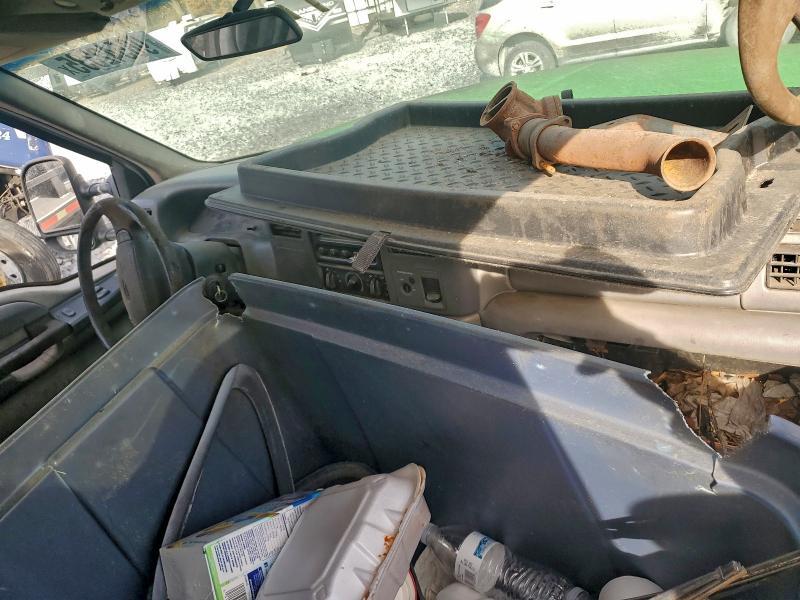 2001 Ford F550 Super Duty Rollback Truck