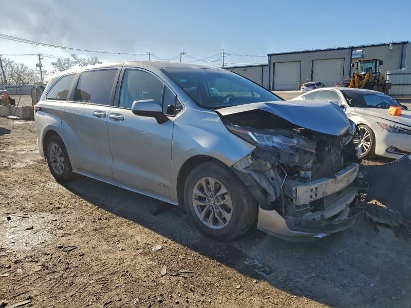 2021 Toyota Sienna le