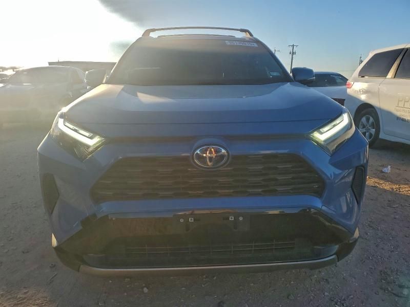 2022 Toyota Rav4 se