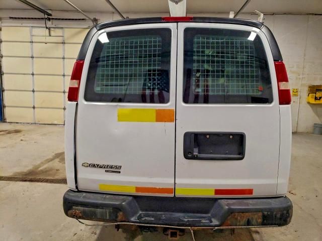 2013 Chevrolet Express G2500