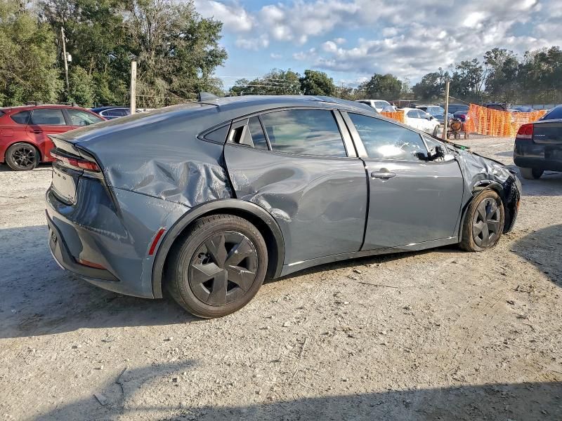 2025 Toyota Prius le