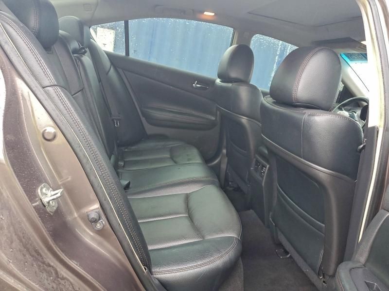 2012 Nissan Maxima s