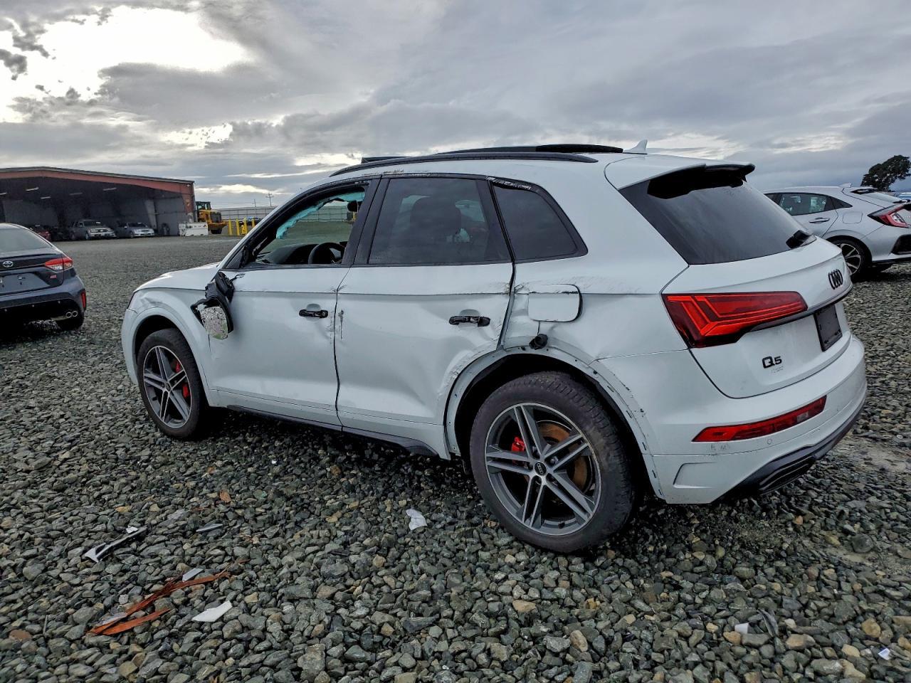 2024 Audi Q5 e Premium Plus 55