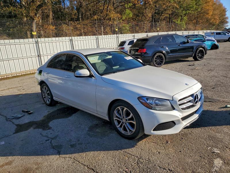 2015 Mercedes-Benz C300