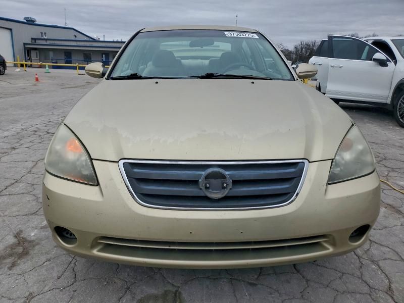 2003 Nissan Altima Base