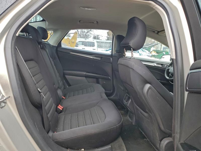 2015 Ford Fusion se