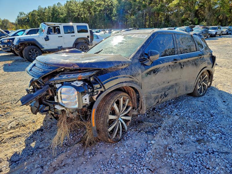 2022 Mits Outlander es