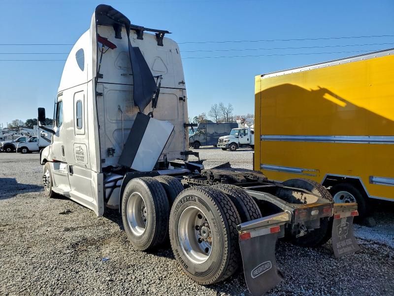 2022 Freightliner Cascadia 126 Semi Truck
