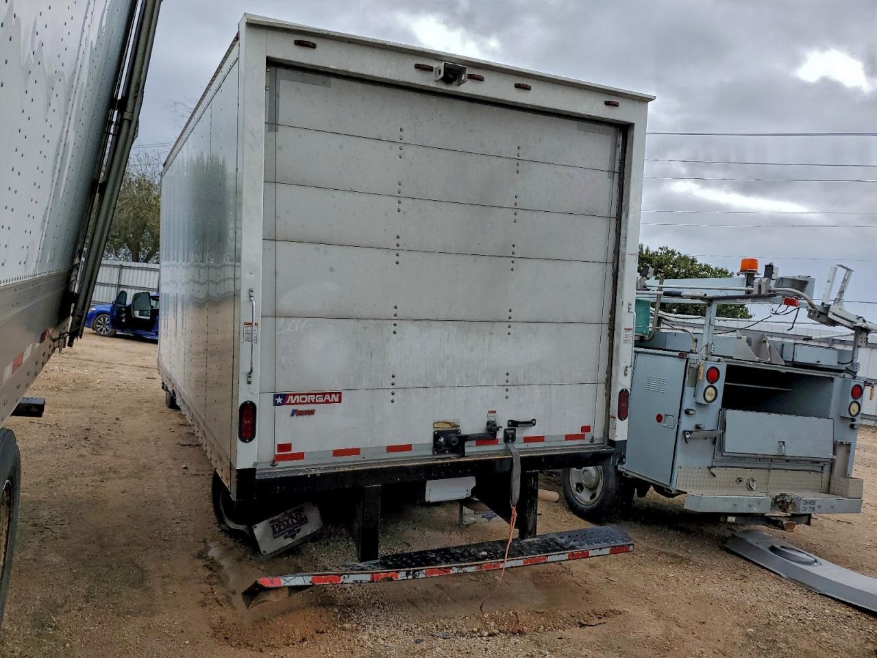 2019 Chevrolet Express G3500 BOX Truck