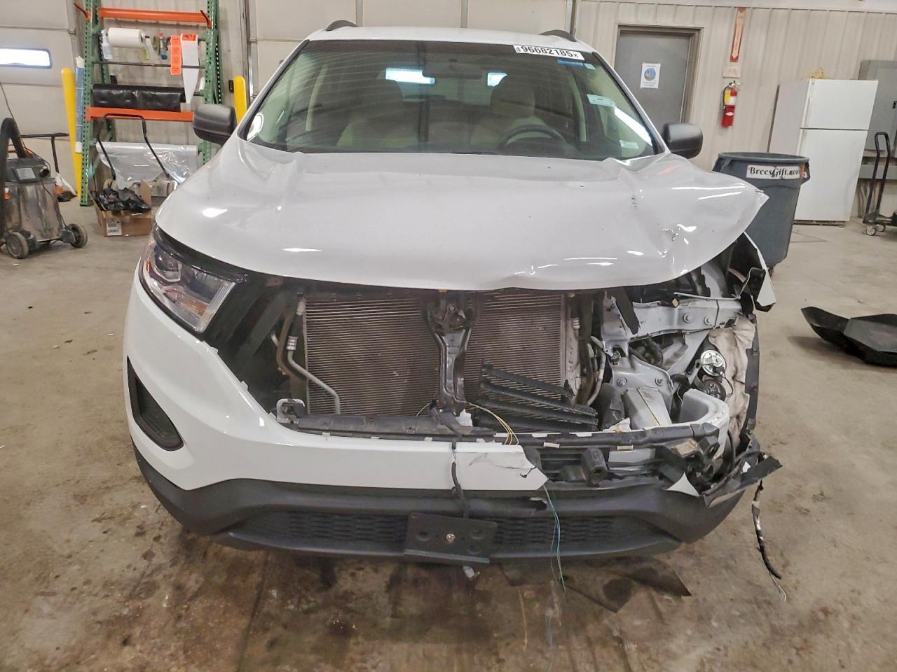 2015 Ford Edge se