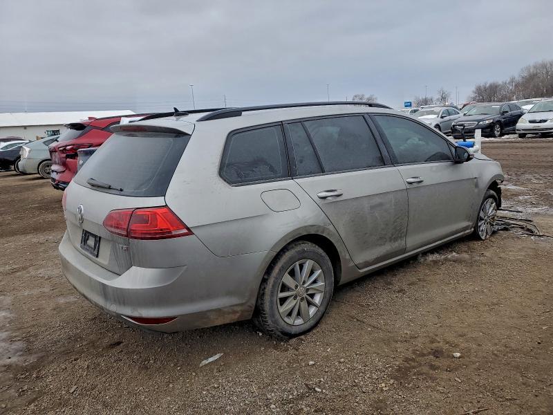 2017 Volkswagen Golf Sportwagen s