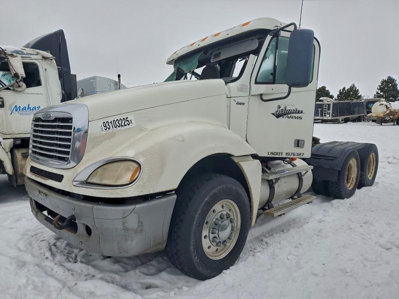2008 Freightliner Columbia 120 Semi Truck