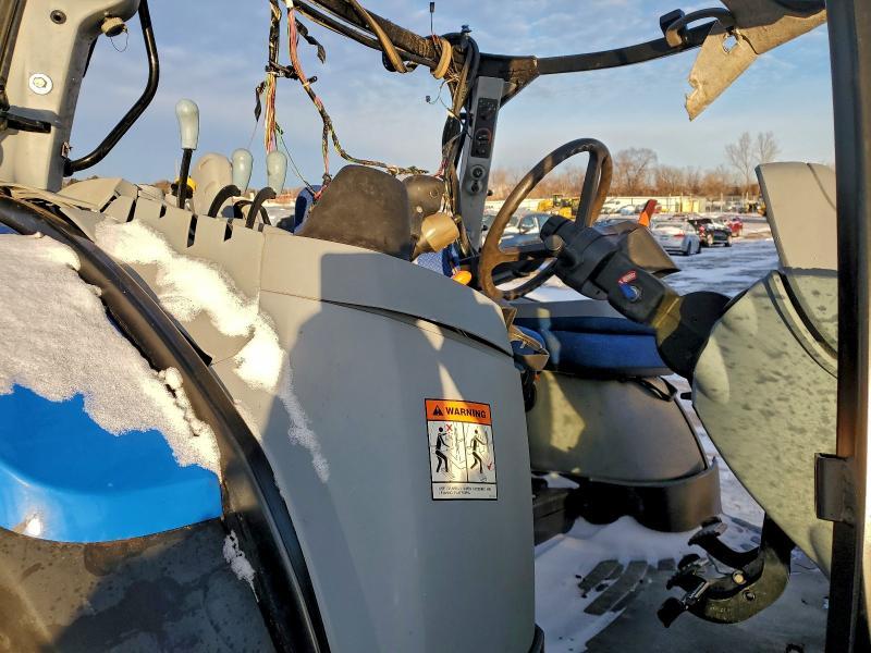 2012 New Holland Mfwd Tractor