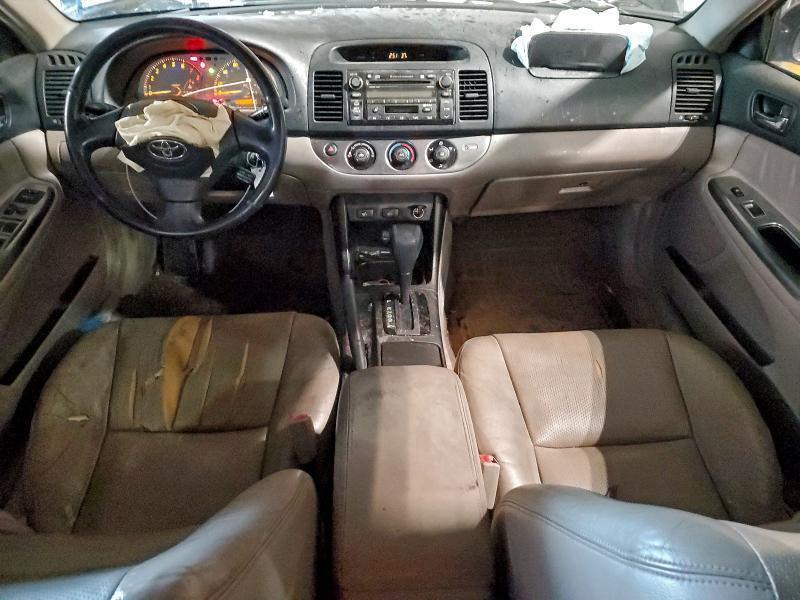 2002 Toyota Camry le