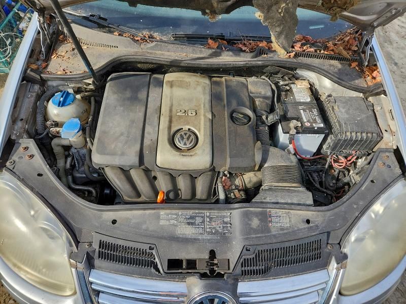 2005 Volkswagen New Jetta 2.5l Option Package 1