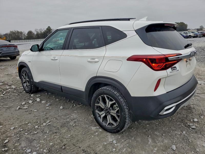 2023 KIA Seltos ex