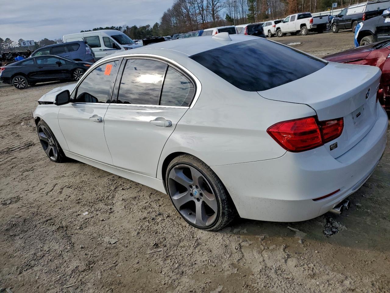 2013 BMW 328 i