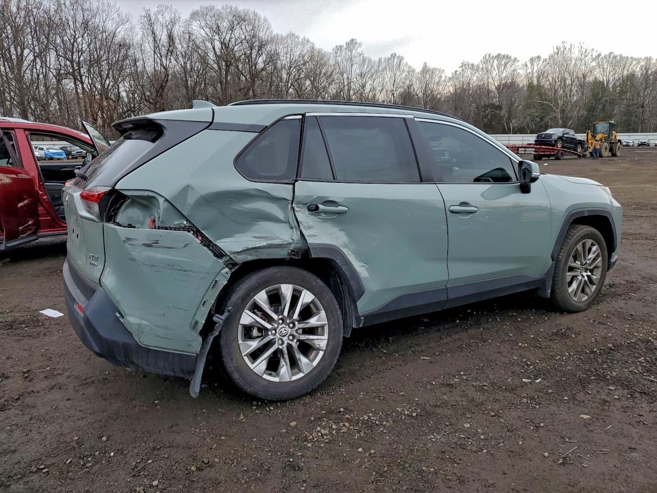 2022 Toyota Rav4 xle Premium