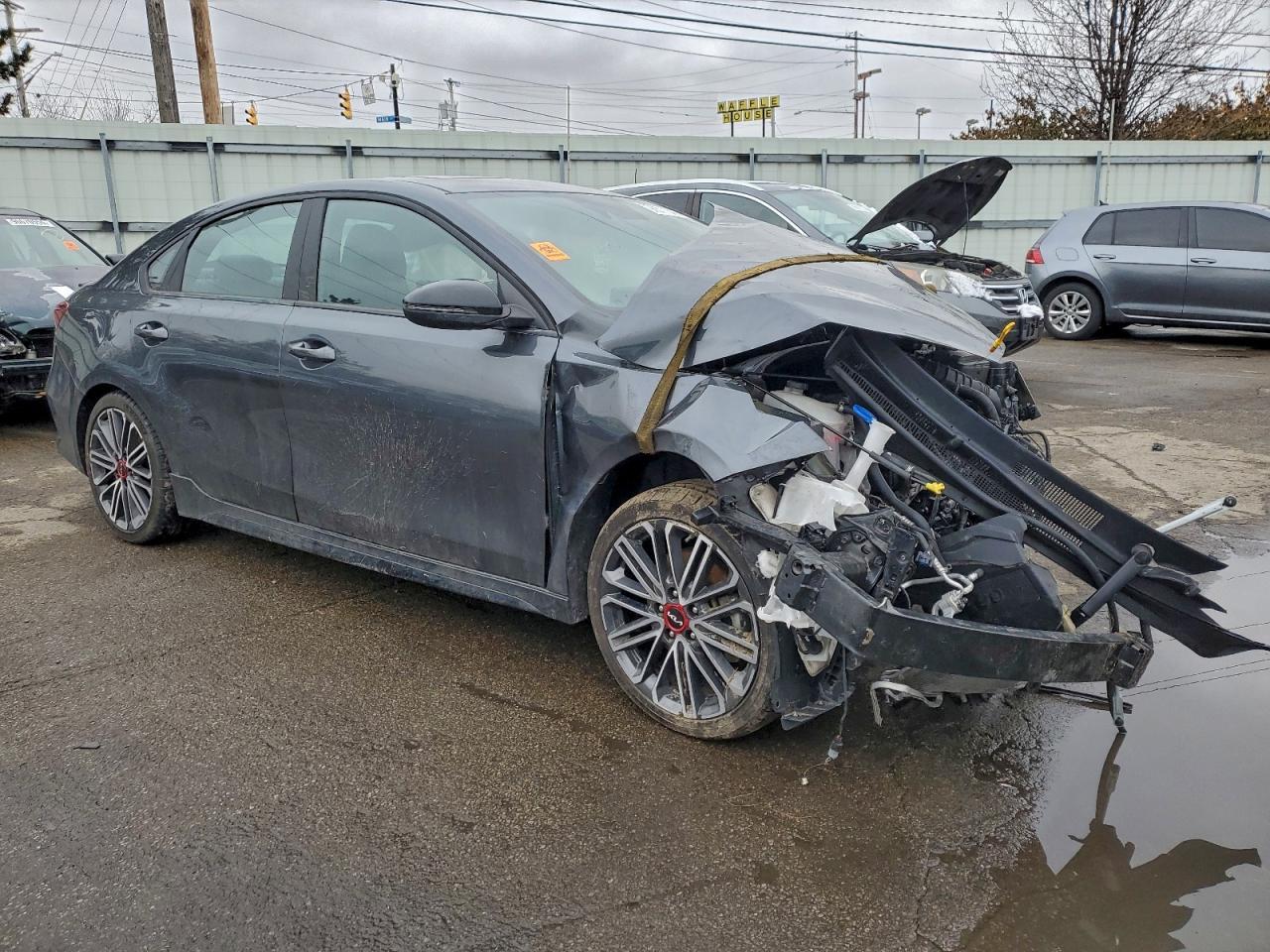 2023 KIA Forte gt