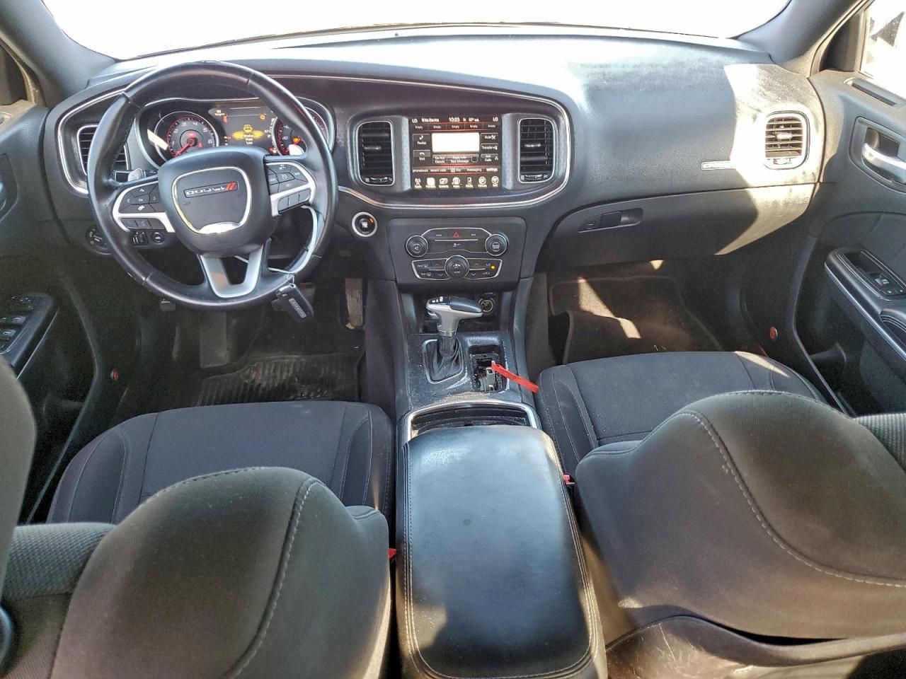 2016 Dodge Charger sxt