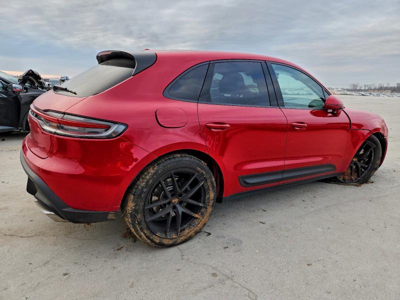 2023 Porsche Macan Base