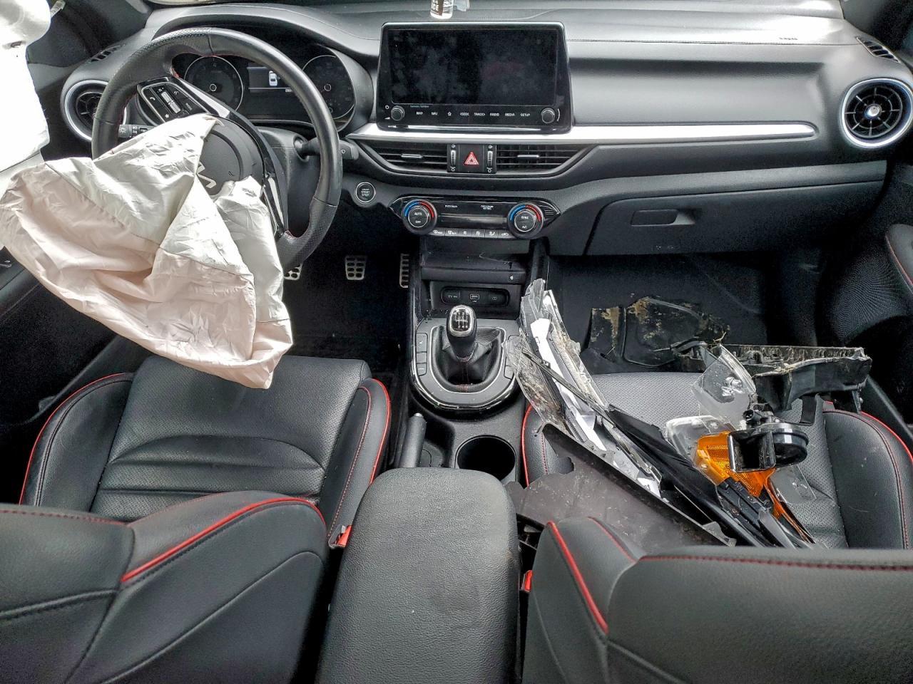 2023 KIA Forte gt