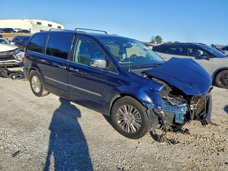 2013 Chrysler Town & Country Limited