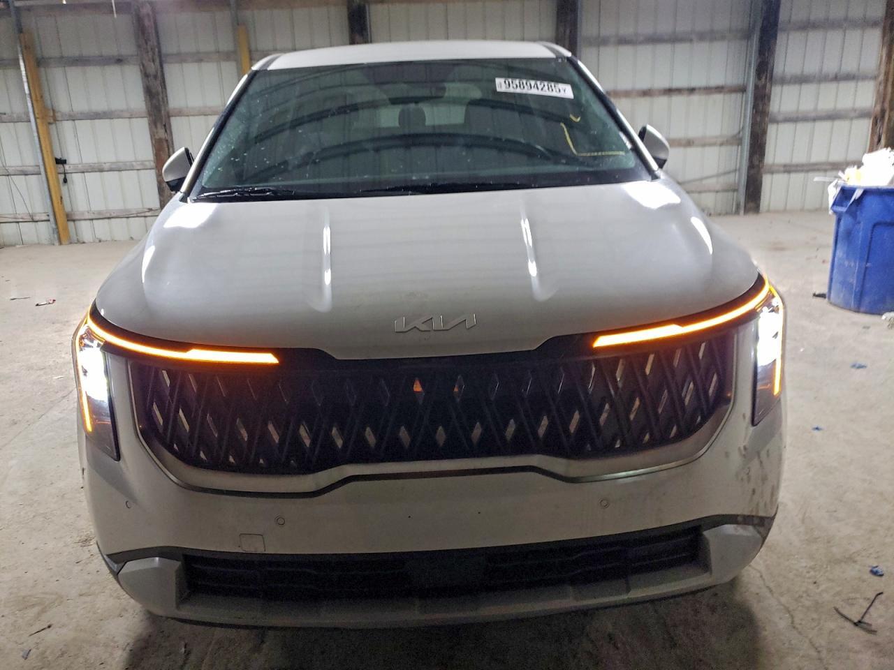 2025 KIA Carnival lx