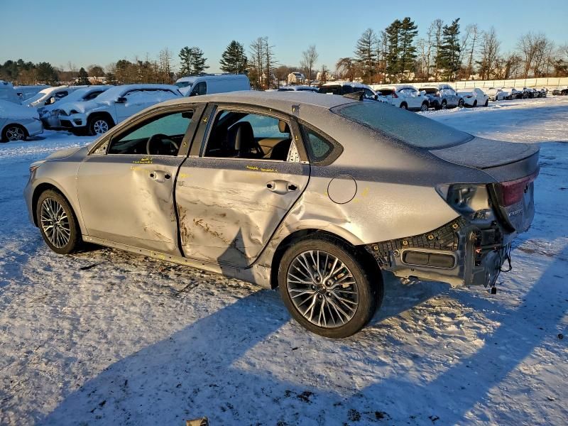 2024 KIA Forte gt Line