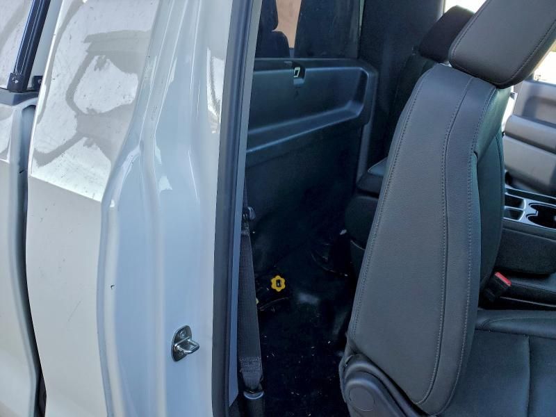 2022 Chevrolet Silverado C1500