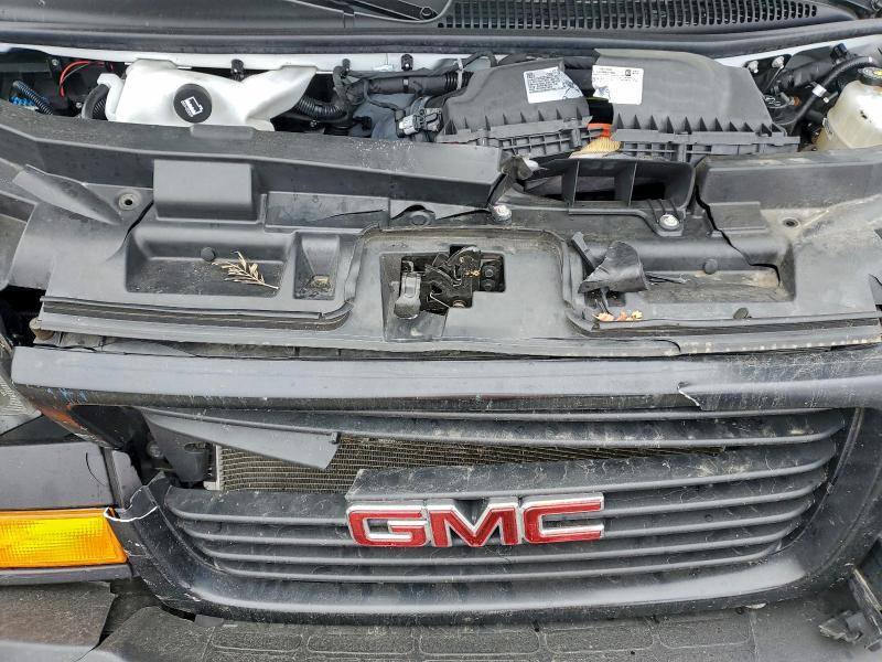 2024 GMC Savana Delivery van