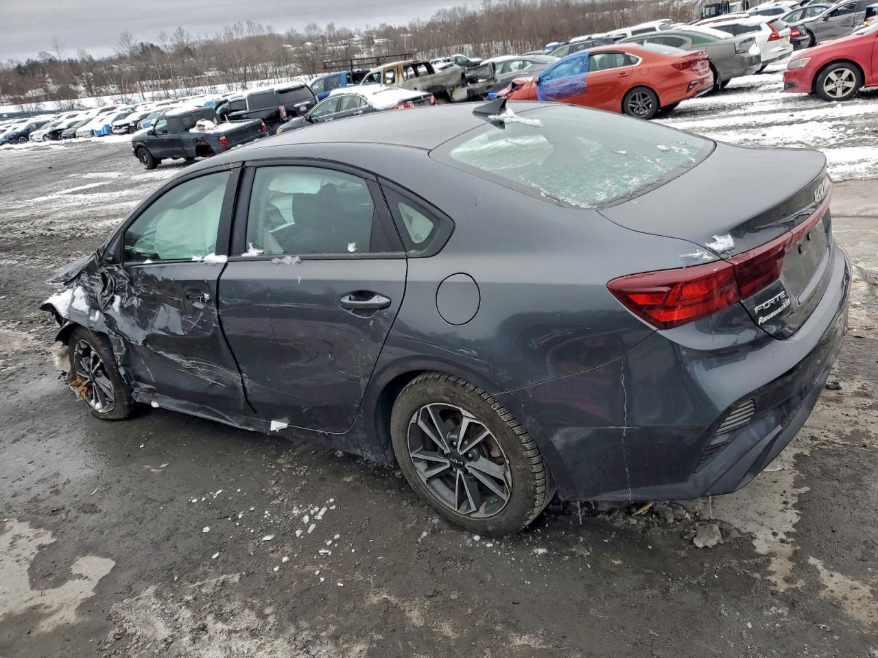 2022 KIA Forte fe