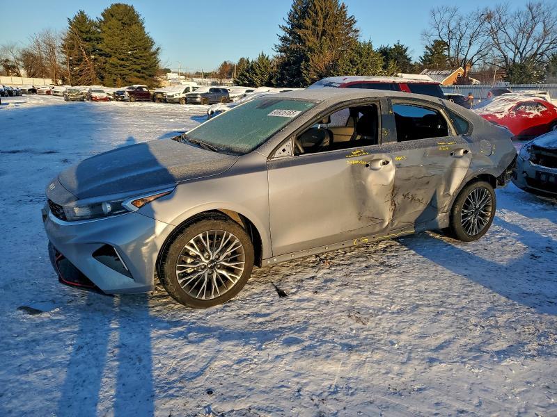 2024 KIA Forte gt Line