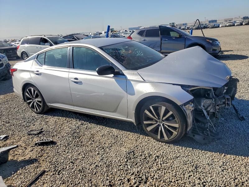 2020 Nissan Altima sr