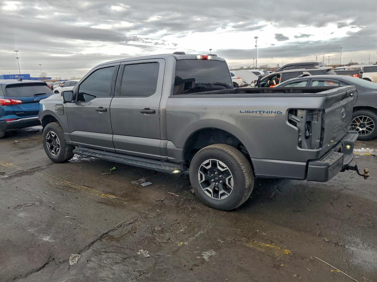 2023 Ford F150 Lightning pro