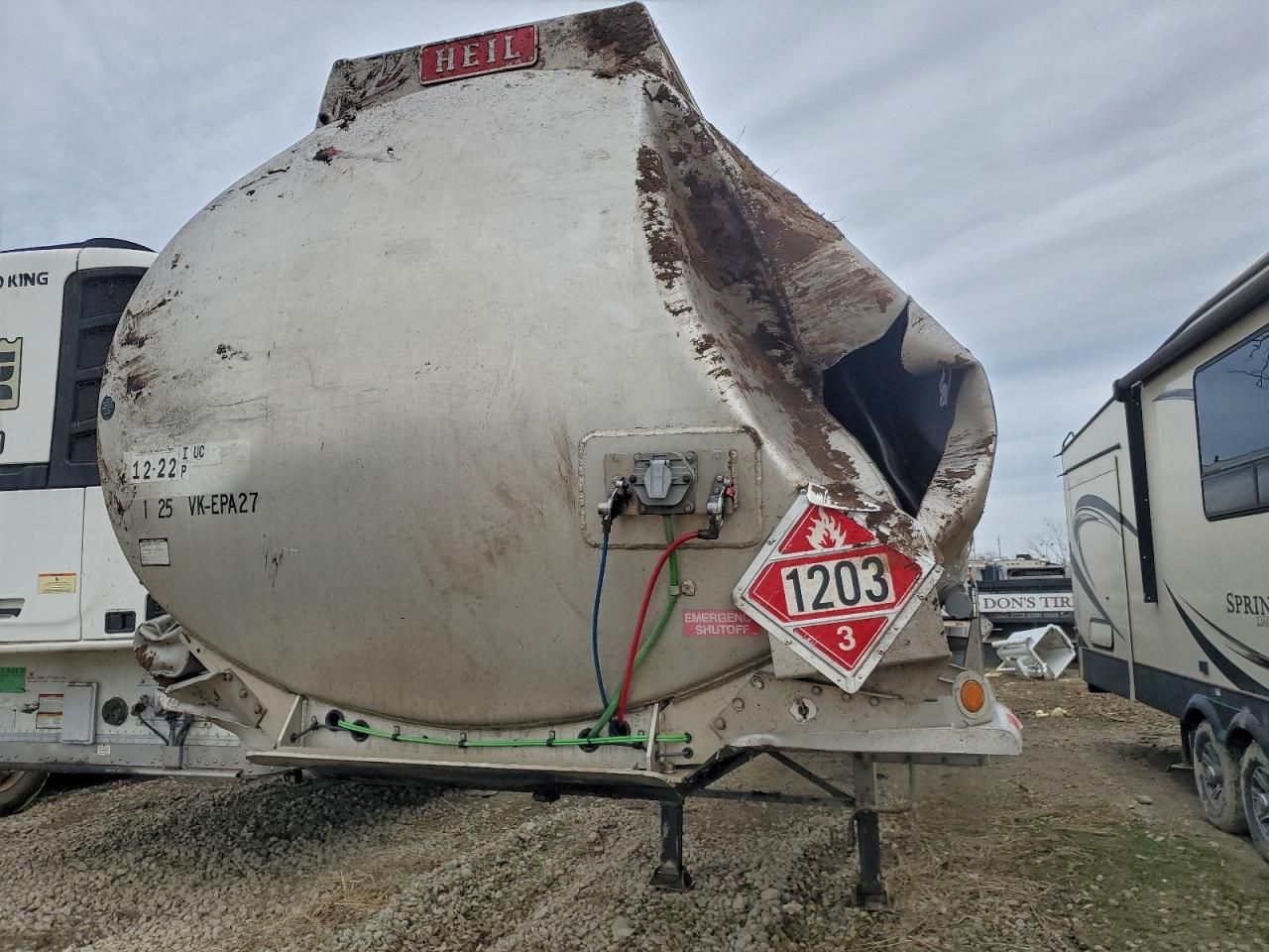 2008 Heil Tank Trailer