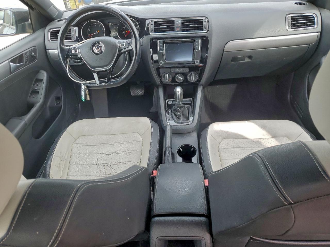 2016 Volkswagen Jetta Sport