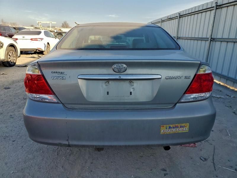 2005 Toyota Camry le