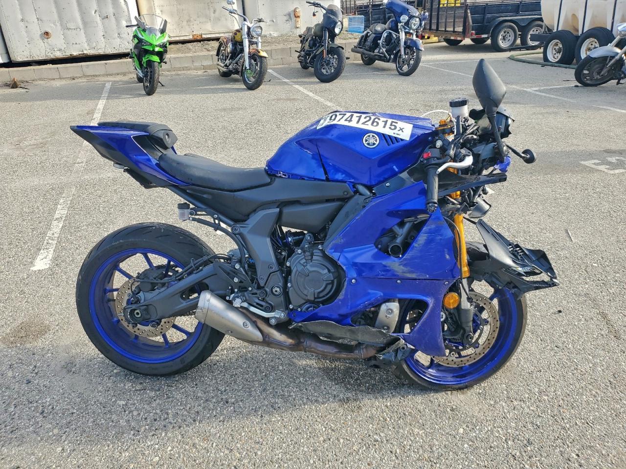 2025 Yamaha YZFR7
