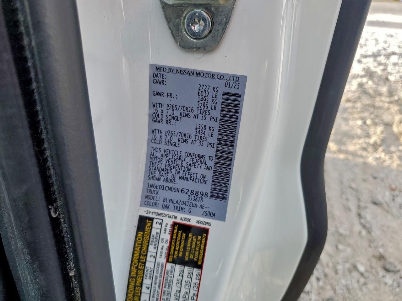 2025 Nissan Frontier s