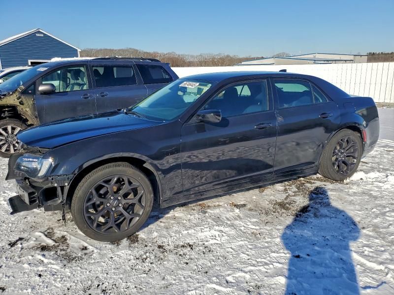 2019 Chrysler 300 Touring