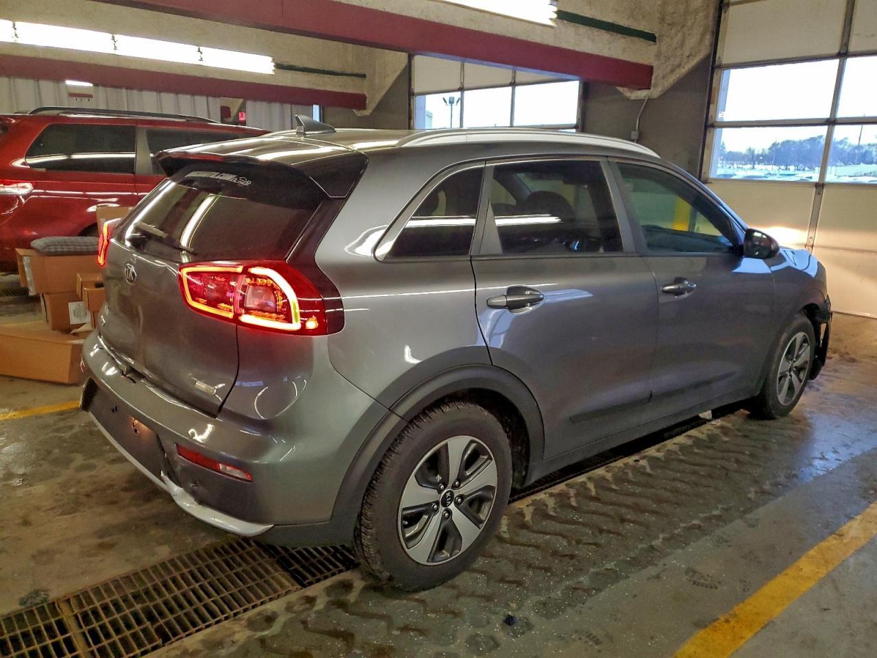 2017 KIA Niro fe
