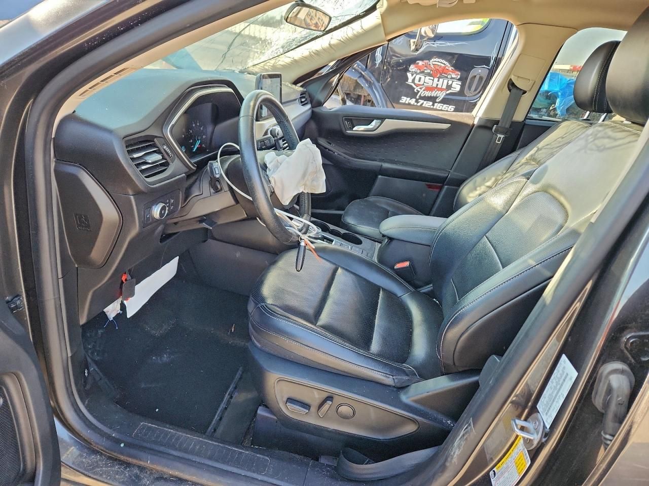 2020 Ford Escape sel