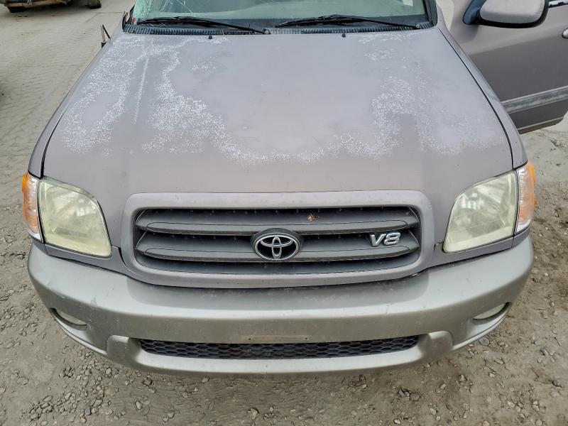 2002 Toyota Sequoia SR5