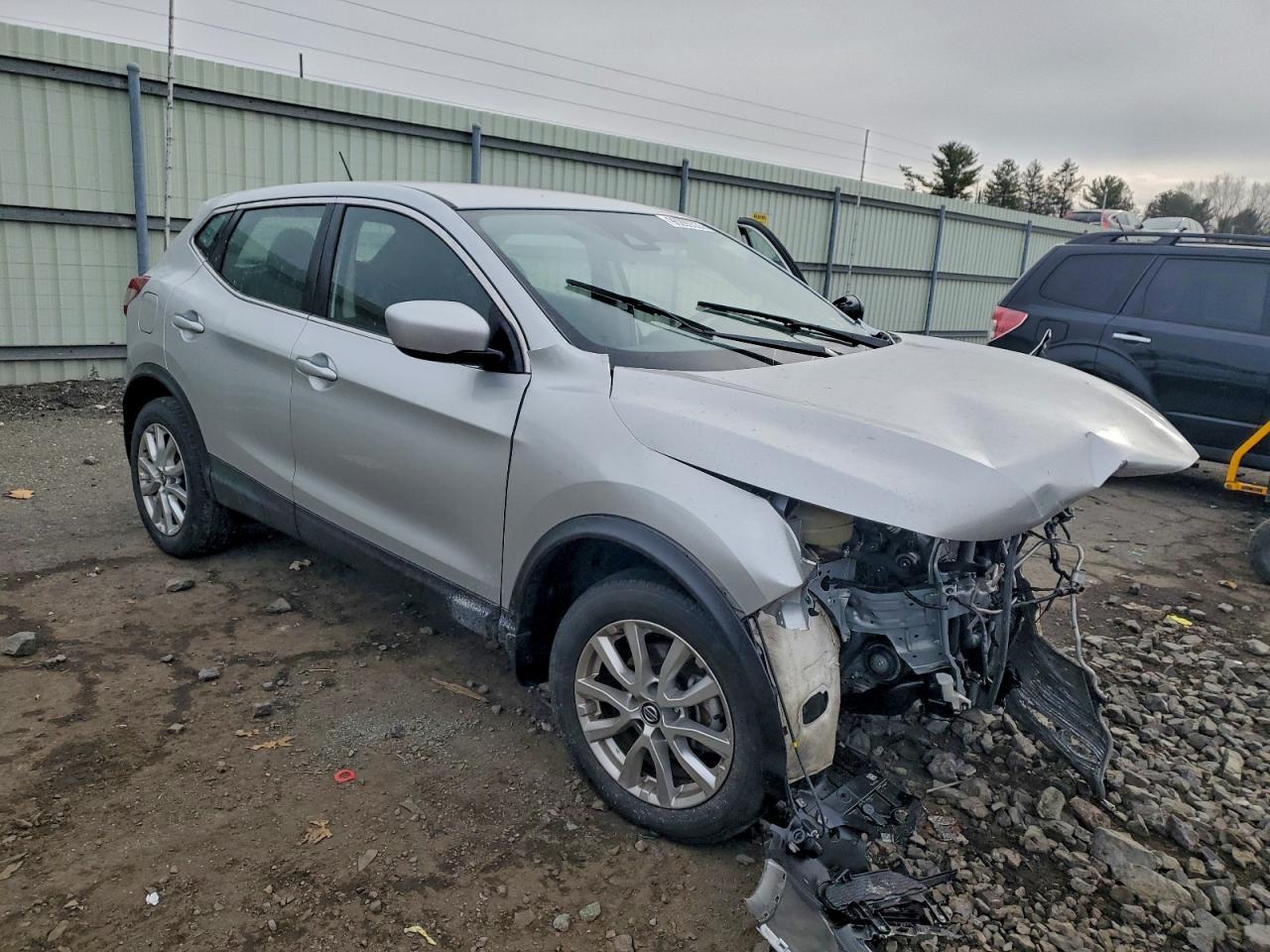 2021 Nissan Rogue Sport s