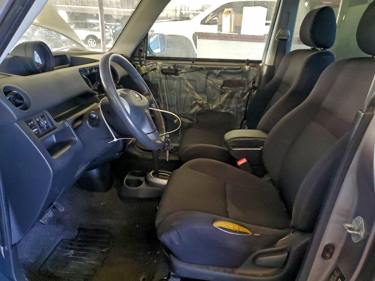 2005 Scion XB
