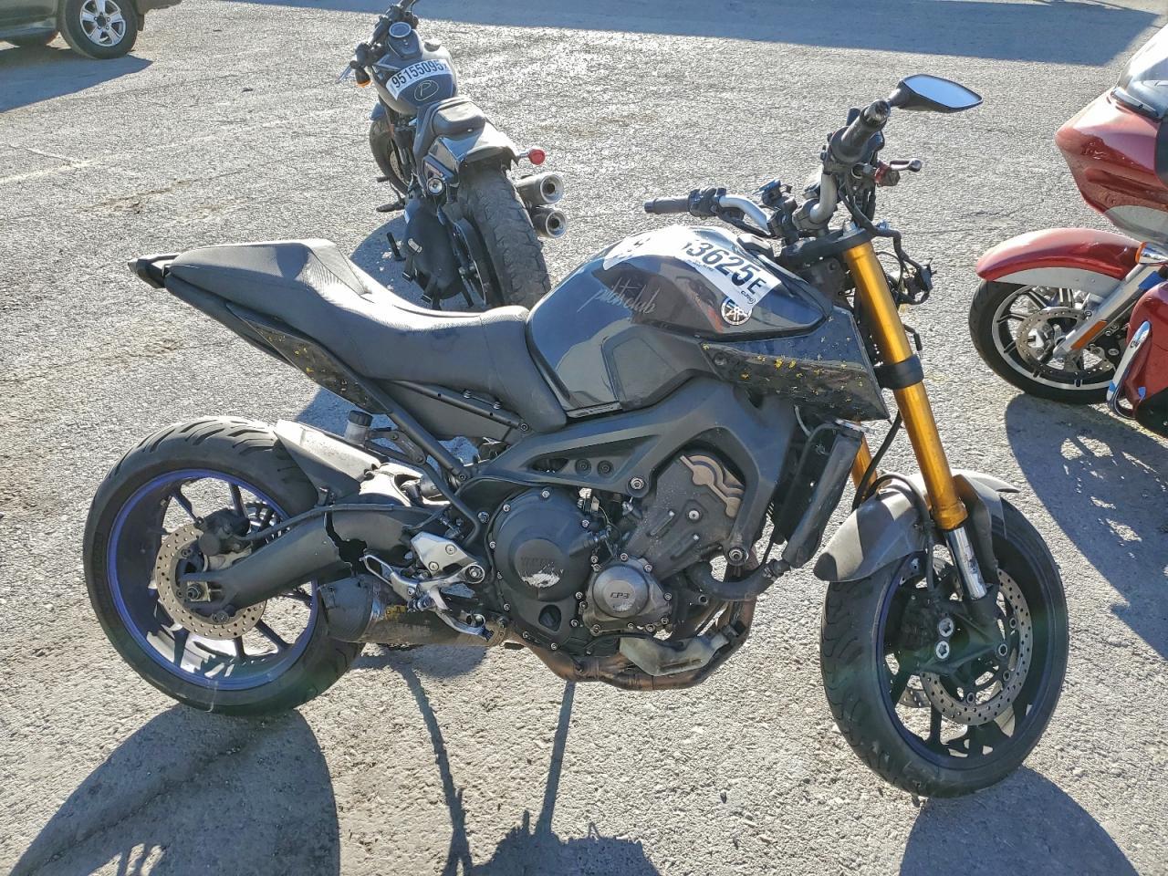 2014 Yama FZ09
