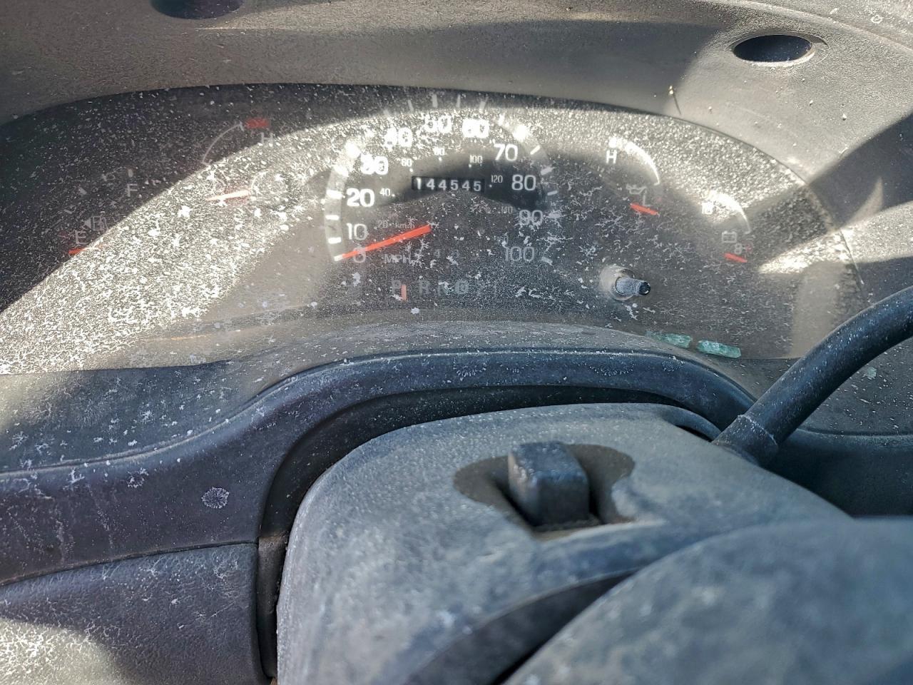 2003 Ford Econoline E150 van