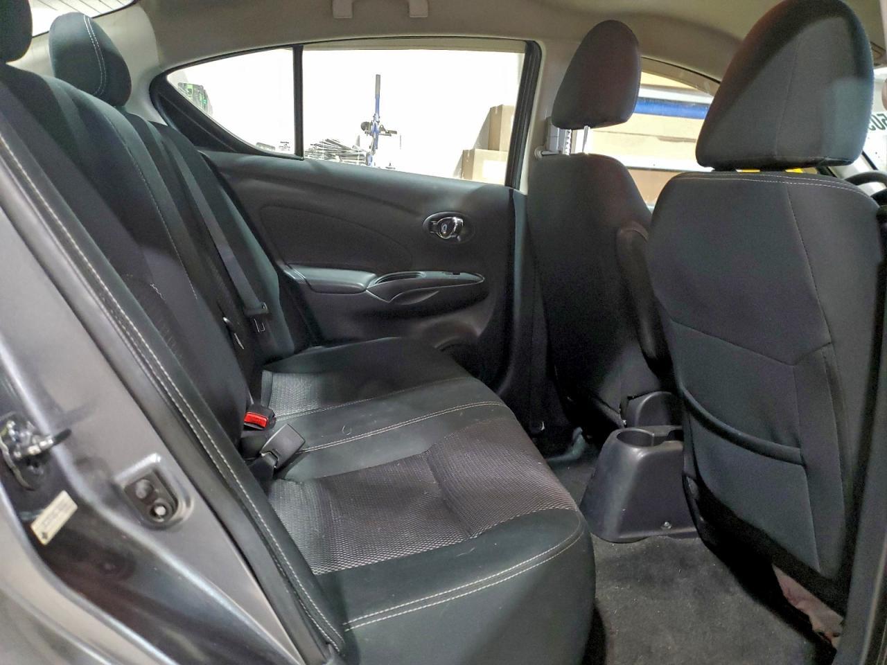 2018 Nissan Versa s